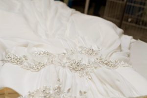 Стирка свадебного платья